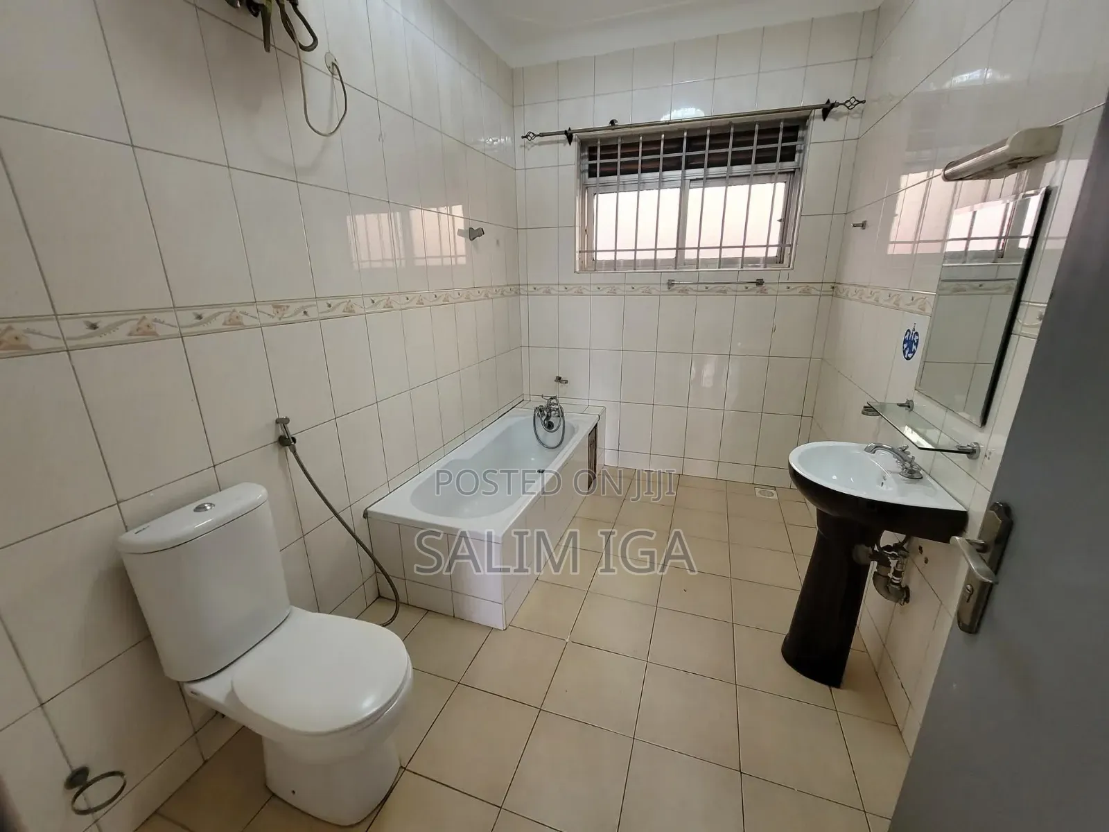 3bdrm Duplex in Kololo Property, Central Division for rent