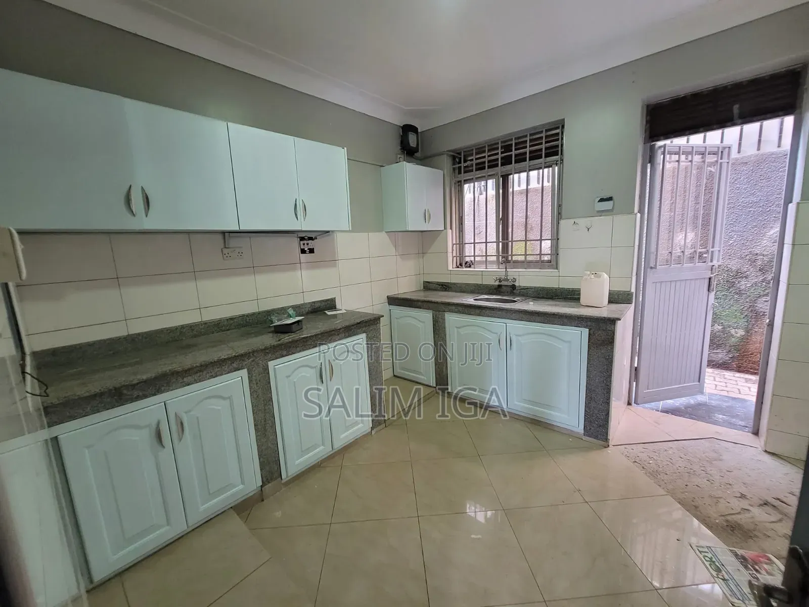 3bdrm Duplex in Kololo Property, Central Division for rent