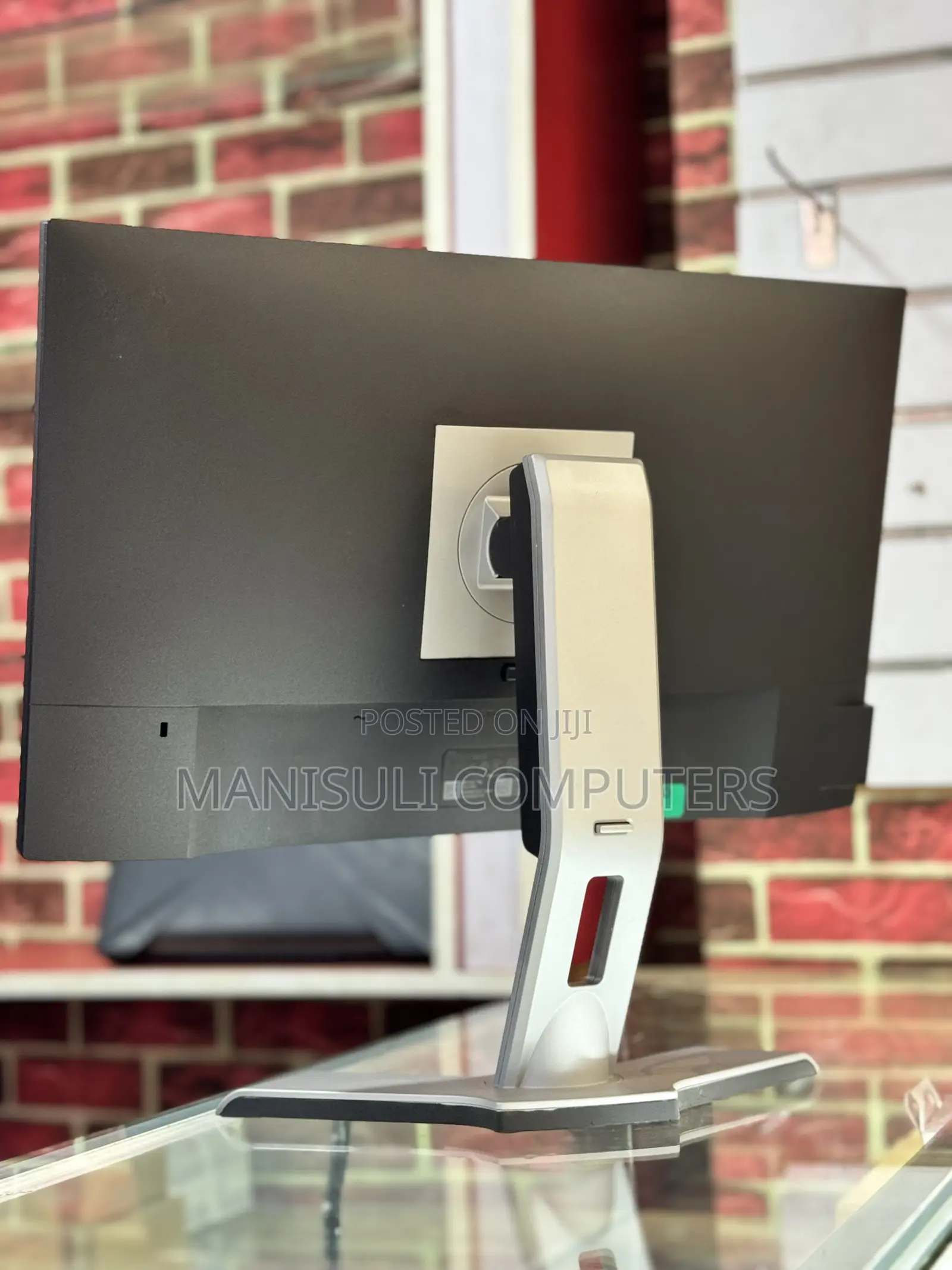 Dell 23 Inch Screen Ips Monitor Hdmi Dp Div Display 