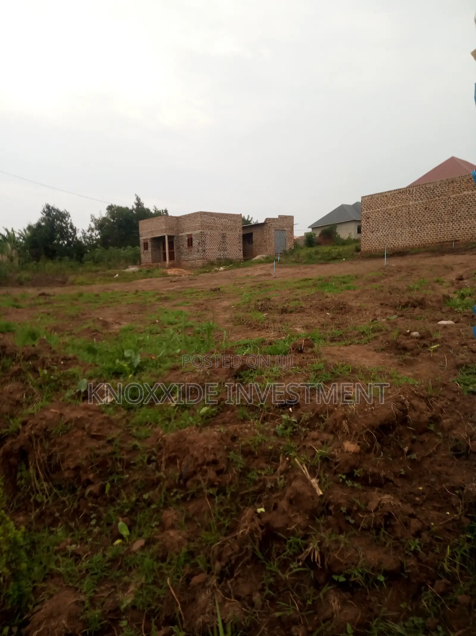 Plot for 40x100ft at 17m Ugx Sentema Bukugulu Town
