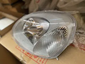 Toyota Vitz 2004 Head Lumps
