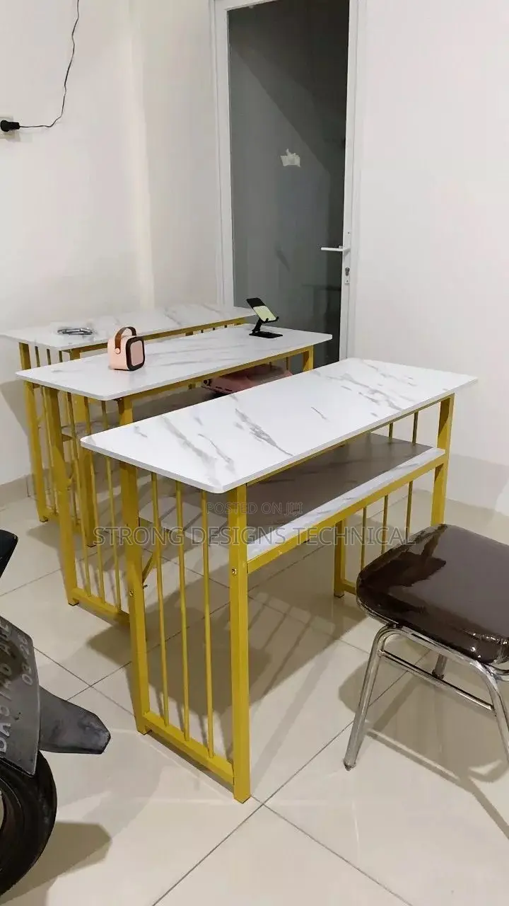 Manicure / Nail Salon Table