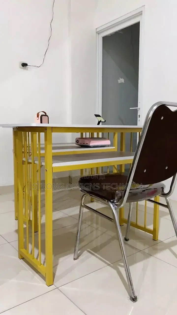 Manicure / Nail Salon Table