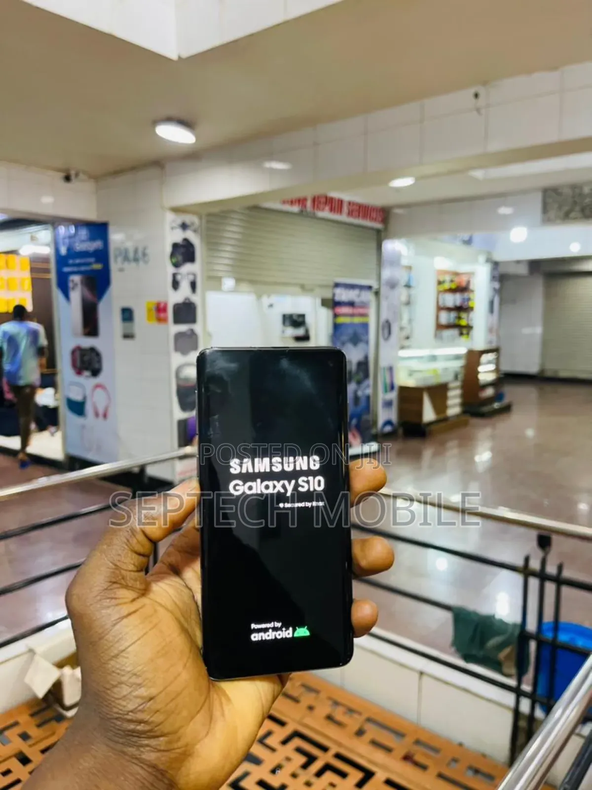 New Samsung Galaxy S10 128 GB Black
