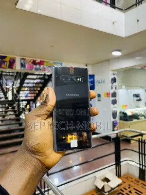 New Samsung Galaxy S10 Plus 128 GB Black