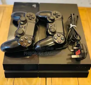 Jailbreak Ps4 Standard 500gb With 2 Controllers and 18 Games