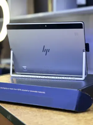 Laptop HP X2 16GB Intel Core I5 SSHD+SSD 256GB