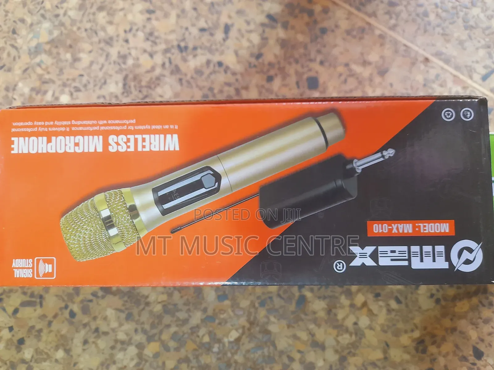 Max-010 Professional Wireless Microphone