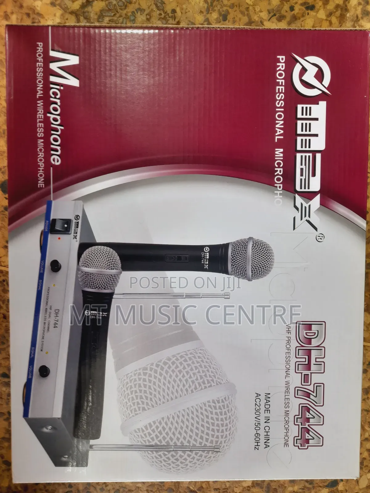 Max Dh-744 Professional Wireless Microphones