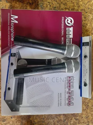 Max Dh-744 Professional Wireless Microphones
