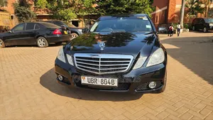 Mercedes-Benz E300 2011 Black