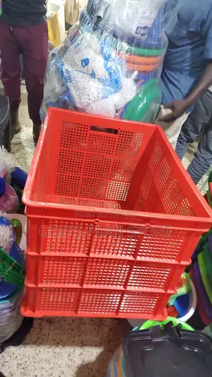 Red Biggest Size Plastic Crates