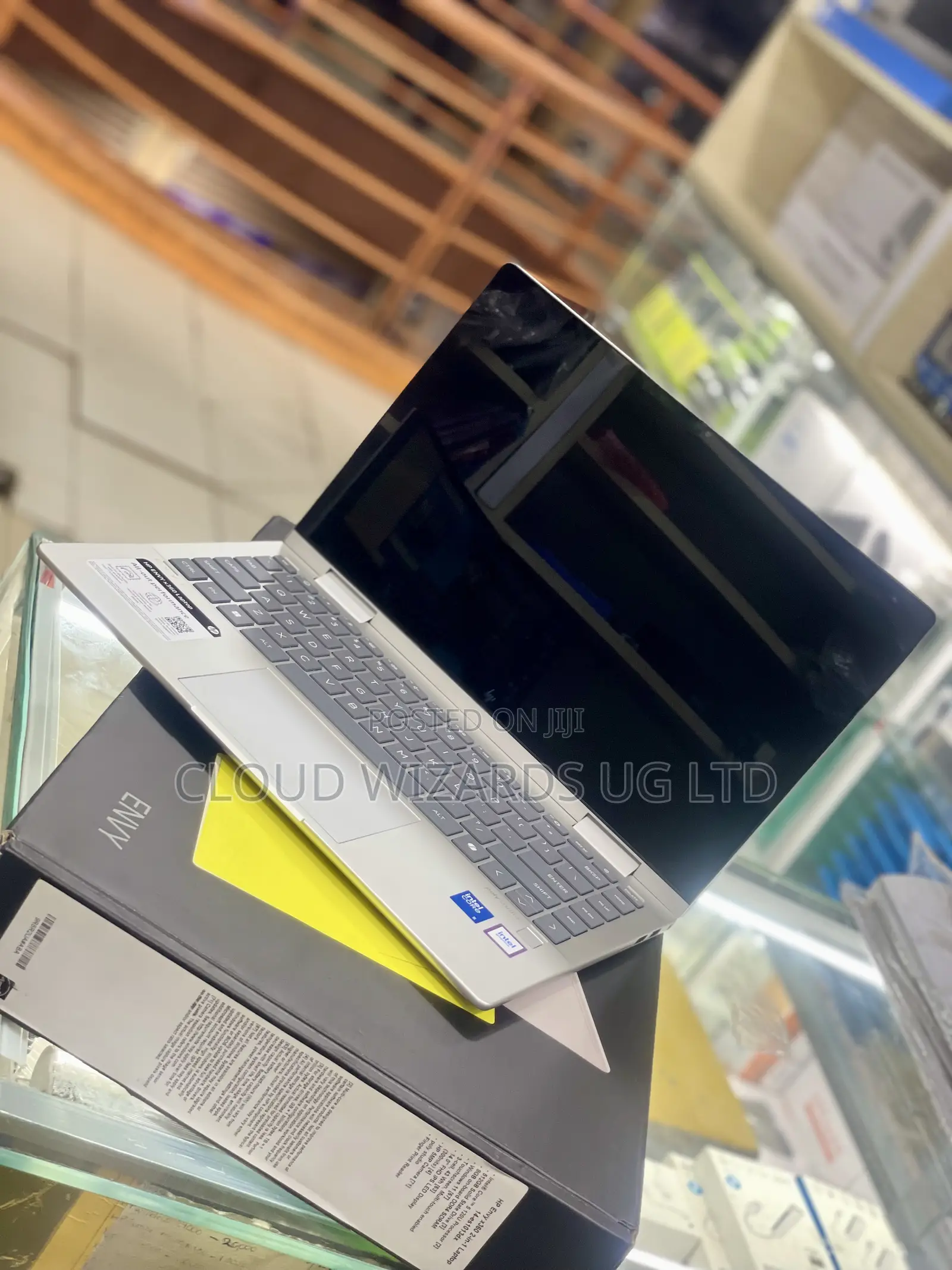 New Laptop HP Envy 13 8GB Intel Core Ultra 5 SSHD (Hybrid) 512GB