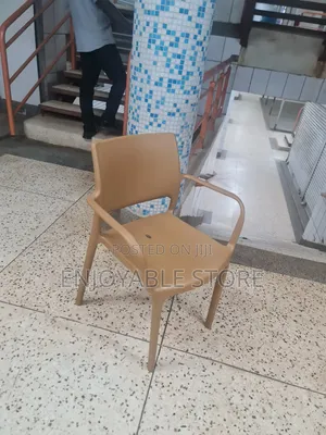 Biggest Brand Plastic Chairs Plastic Chairs