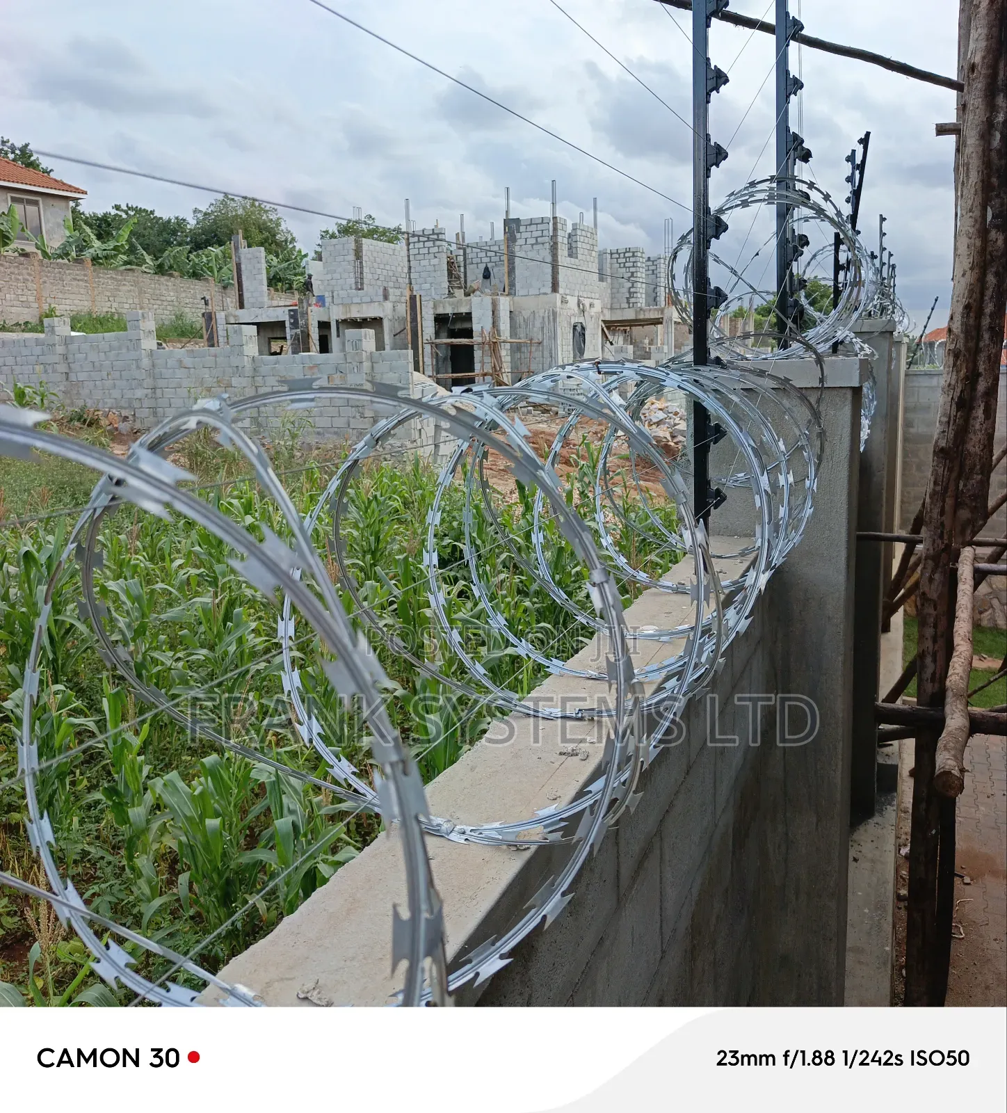 Electrical Fence With Voltage 8000v
