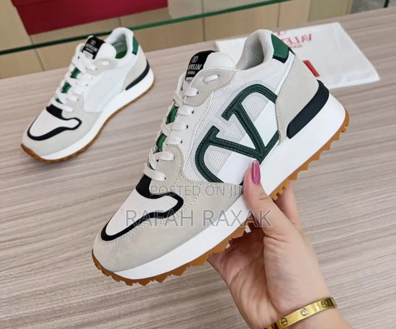 Original Classic Luxury Valentino Garavani Sneakers