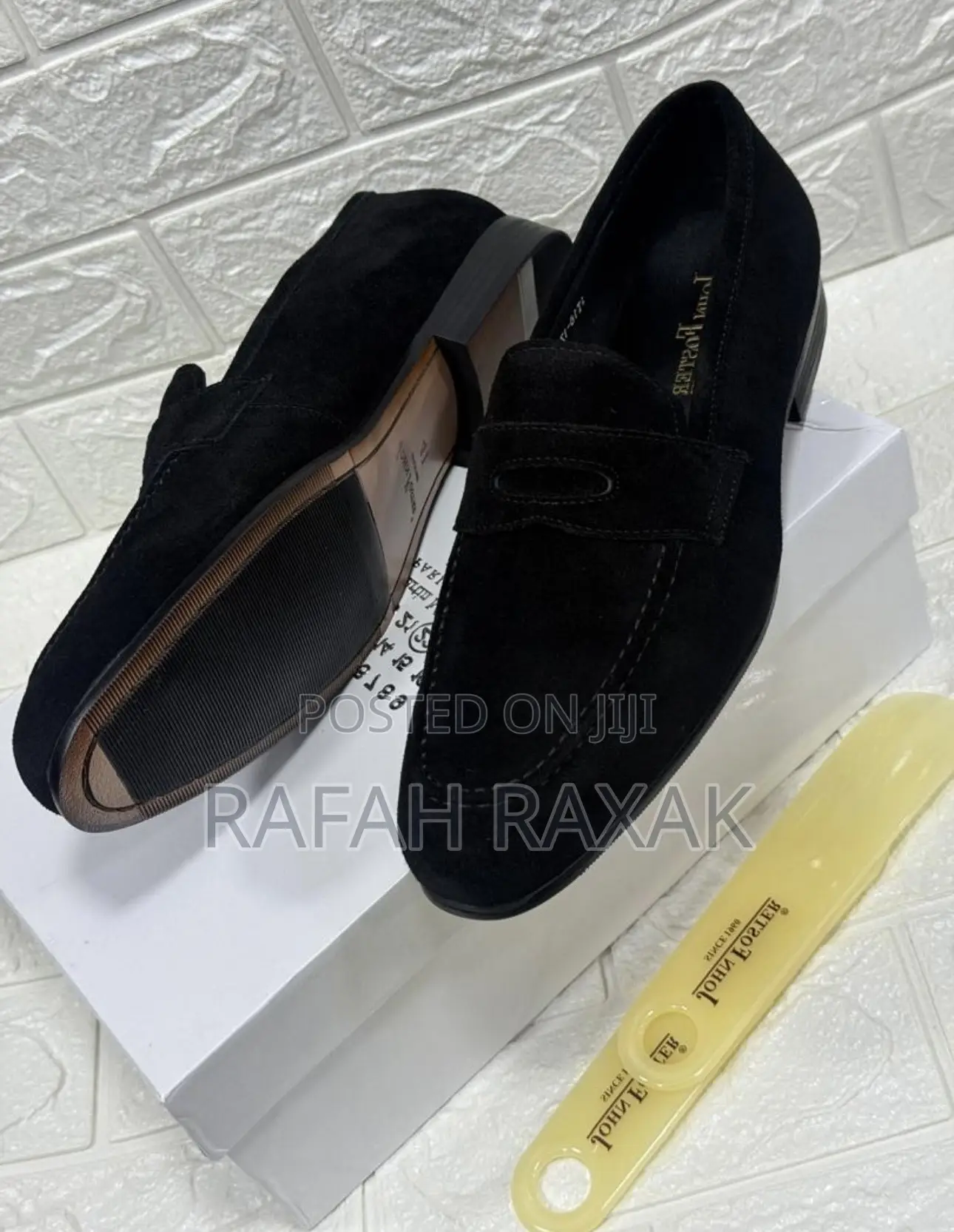 Men’S Super Classic Black John Foster Suede Loafers