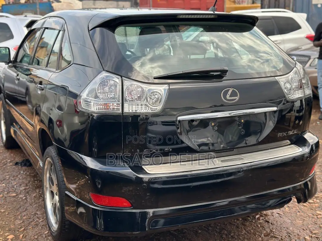 Toyota Harrier 2.4 2012 Black