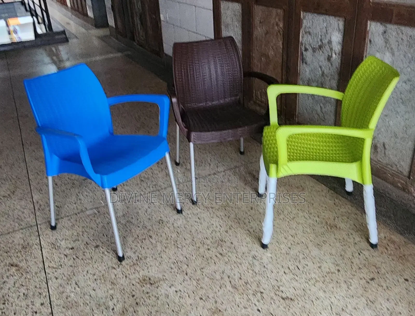 Office Chair With Steel Leg