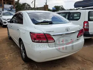 Toyota Premio 1.8 AWD 2019 White