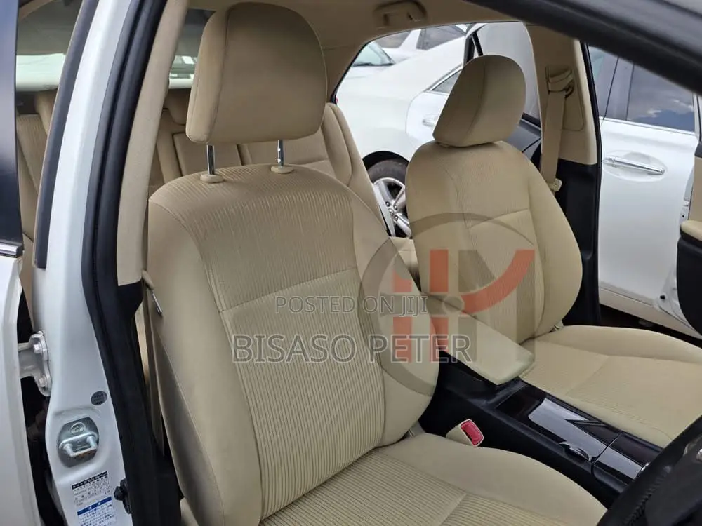 Toyota Premio 1.8 AWD 2019 White