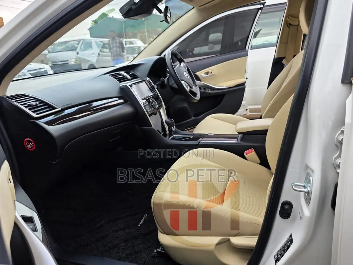 Toyota Premio 1.8 AWD 2019 White