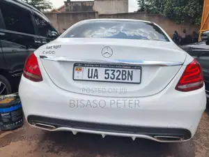 Mercedes-Benz C200 2015 White