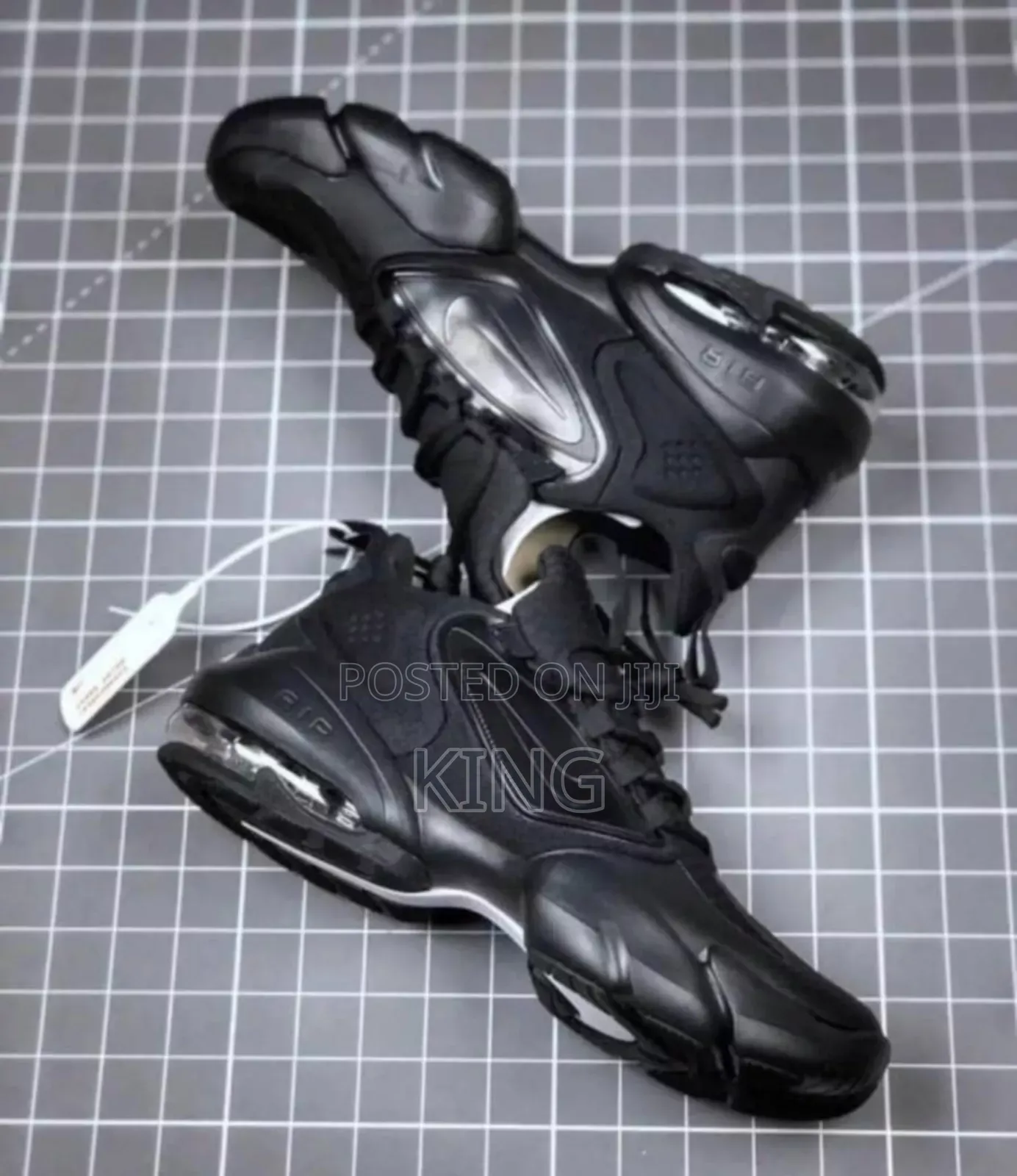 All Black Nike Men's Air Max Alpha