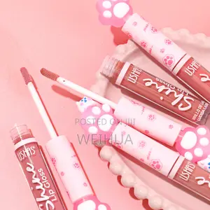 Photo - Lip Gloss Moisturizing