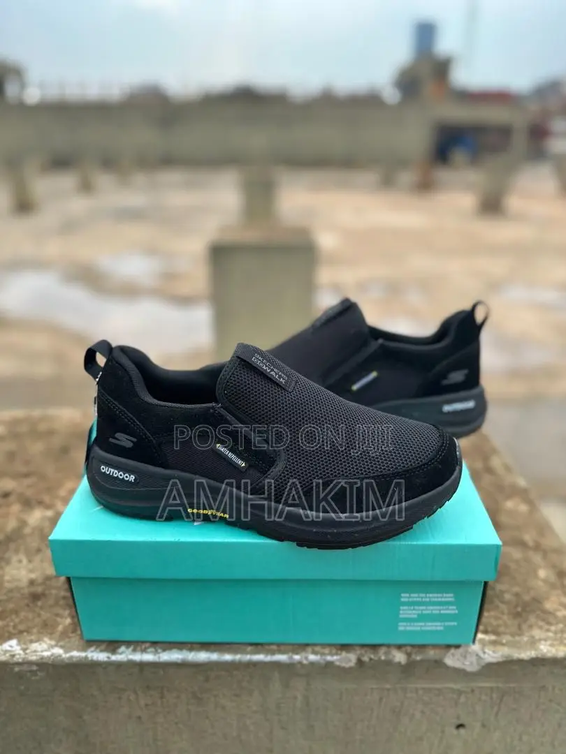 Classic Skecher Comfortable Gowalk Outdoor Sneakers in Stock