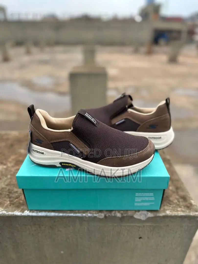 Classic Skecher Comfortable Gowalk Outdoor Sneakers in Stock