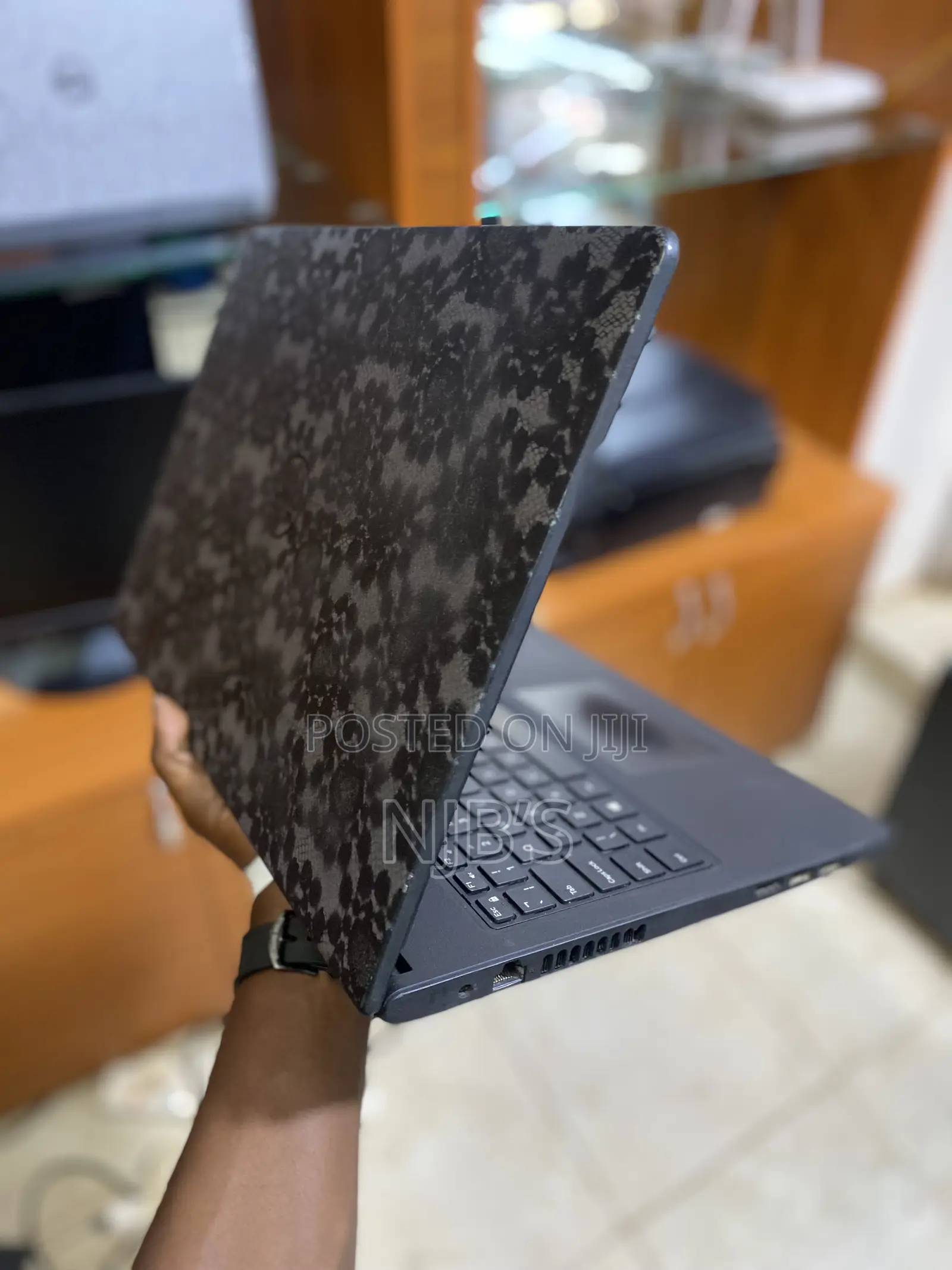 Laptop Dell Inspiron 15 3567 4GB Intel Core I3 HDD 500GB