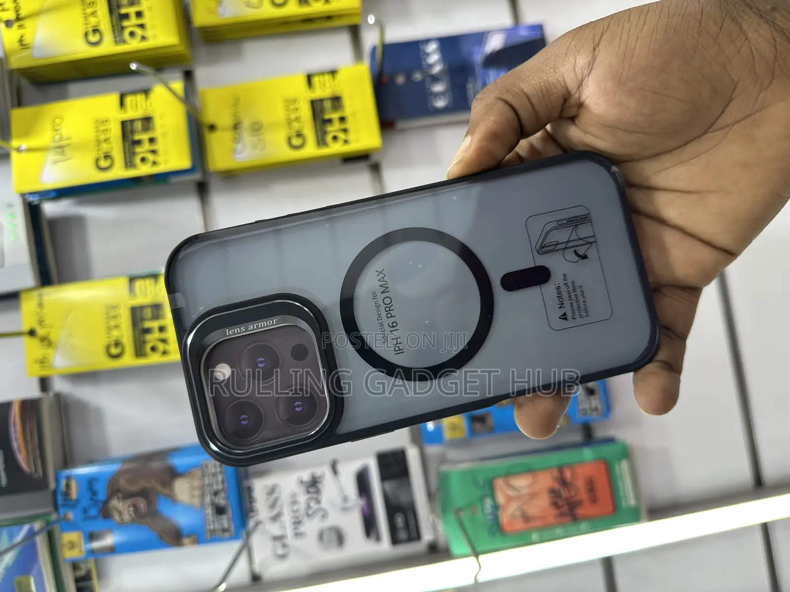 iPhone 16 Pro Max Wireless Charging Cover
