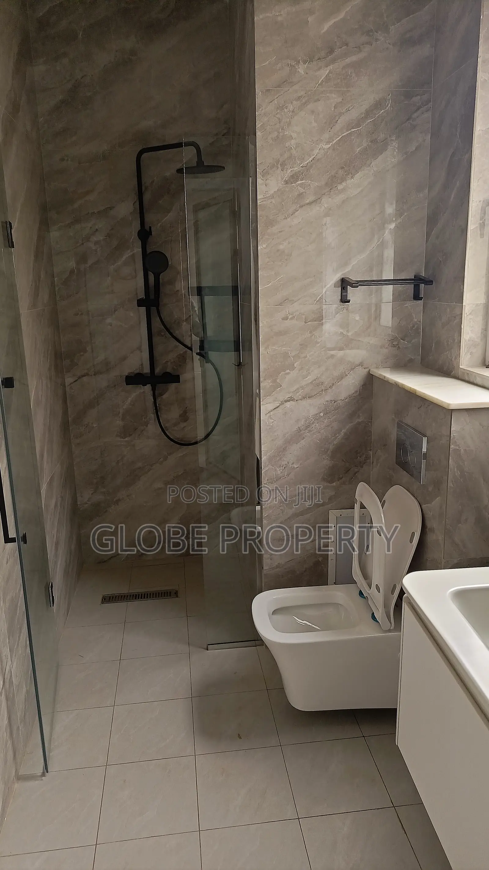 Furnished 4bdrm Apartment in Kololo, Central Division for rent