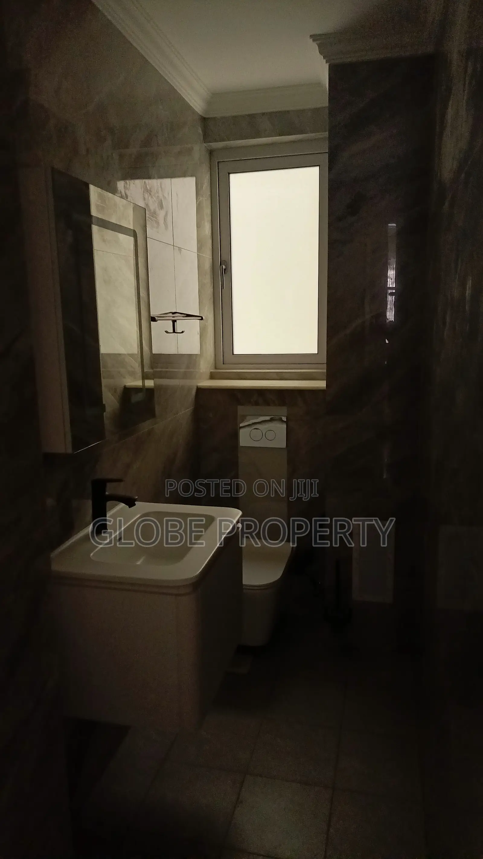 3bdrm Apartment in Kololo, Central Division for sale
