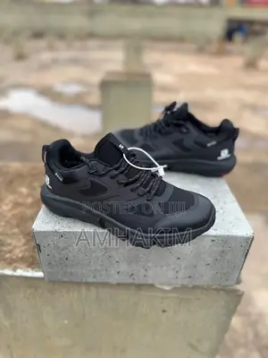 Men's Salomon Predict Hike Gore-Tex Sneakers in Stock