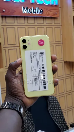 Apple iPhone 11 64 GB Yellow