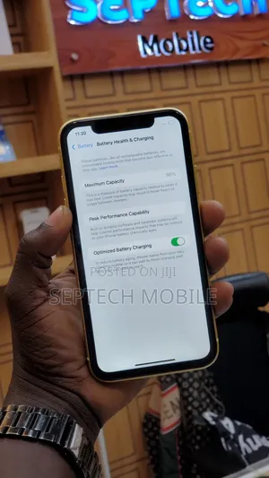 Apple iPhone 11 64 GB Yellow