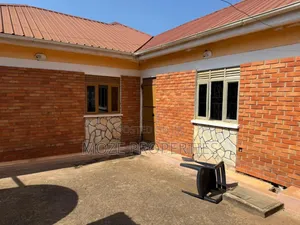3bdrm Bungalow in Kira Nsasa Estate, Central Division for sale