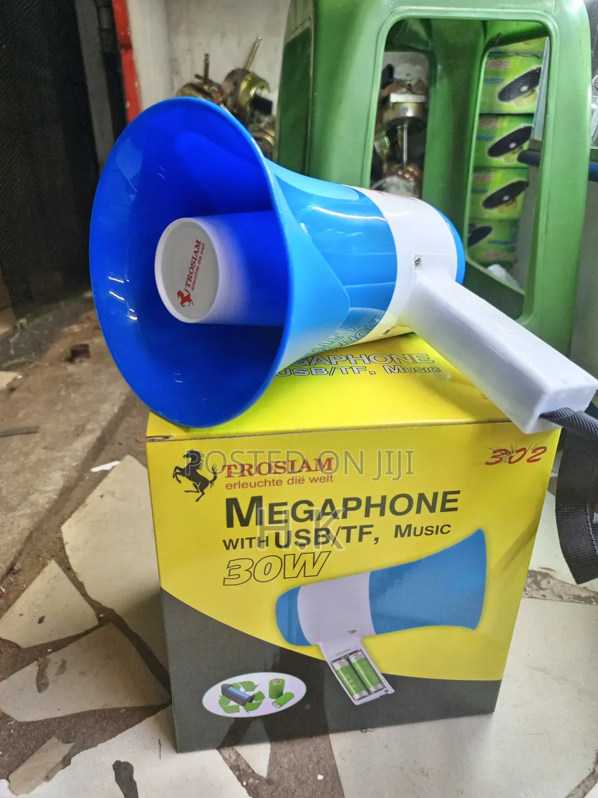 Trosiam 30w Megaphone With Usb/Tf Card Support