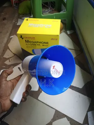 Trosiam 30w Megaphone With Usb/Tf Card Support