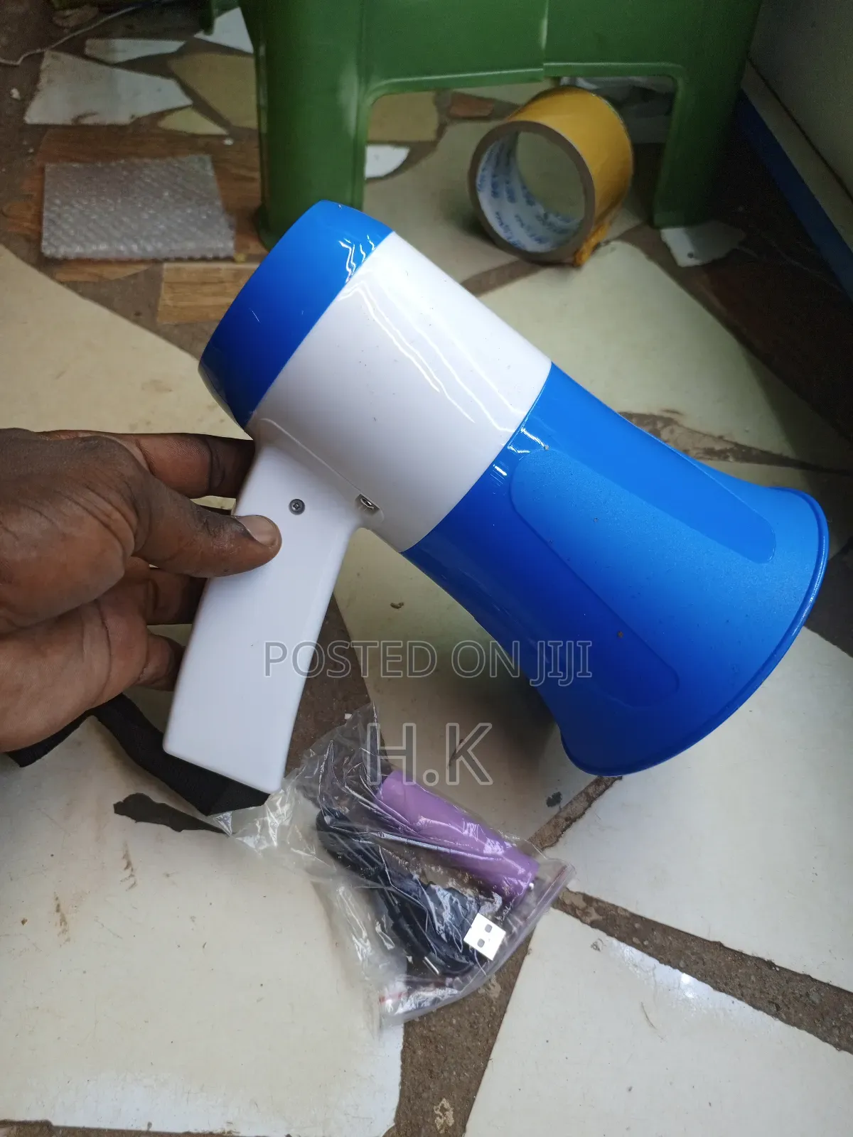 Trosiam 30w Megaphone With Usb/Tf Card Support