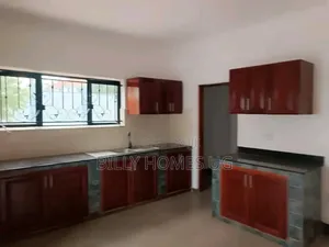 5bdrm Mansion in Kira for sale