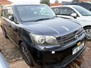 Photo - Toyota Corolla Rumion Hatchback 1.5 FWD 2009 Black