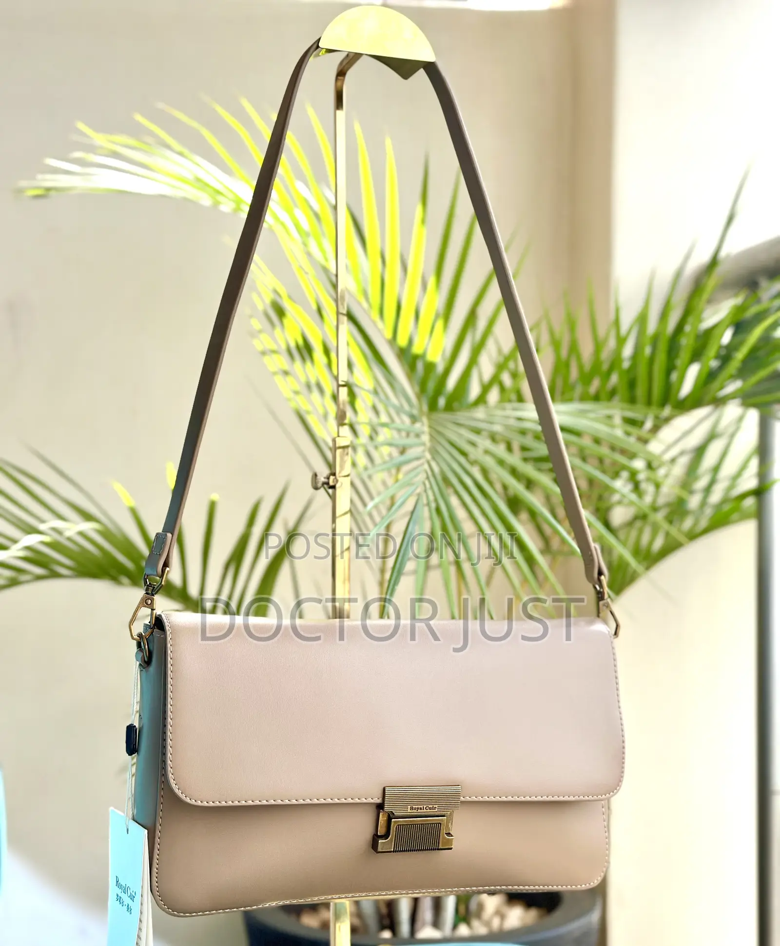 Underarm/ Shoulder Bag/ Crossbody Bag.