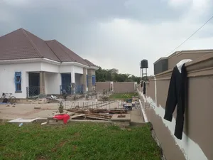 Furnished 4bdrm Bungalow in Kira for sale