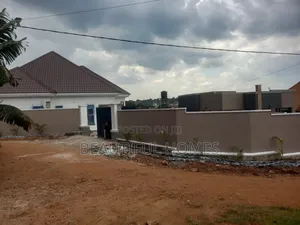 Furnished 4bdrm Bungalow in Kira for sale