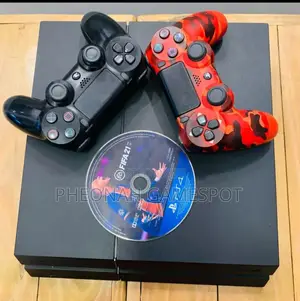 Chipped Ps4, Controllers, All Accessories 10+ Games!
