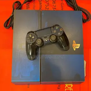 Chipped Ps4 Console 10 Games, All Acessories, Ready to Play