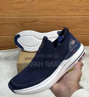 Original Skechers Max Cushion Hyper Burst Light Sneakers